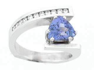 LBGR0005 Tanzanite triangular Center Stones